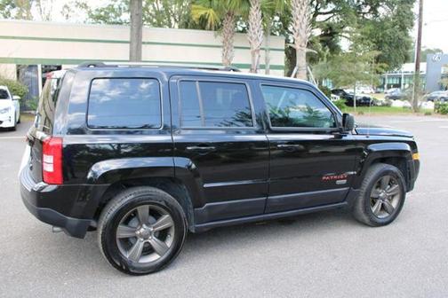Photo 3 of 40 of 2017 Jeep Patriot Sport