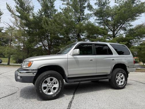 2000 Toyota 4Runner SR5 4WD