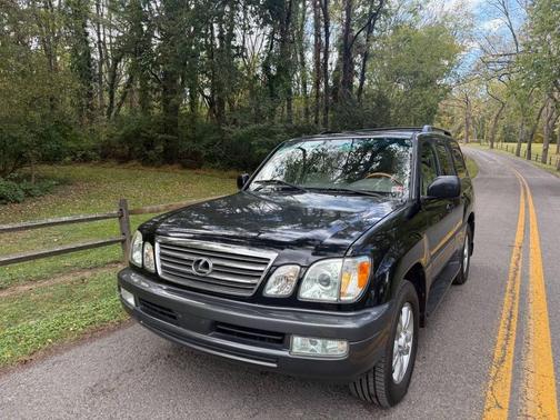 2004 Lexus LX 470 Base