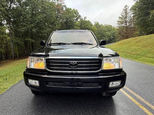 2000 Toyota Land Cruiser Base