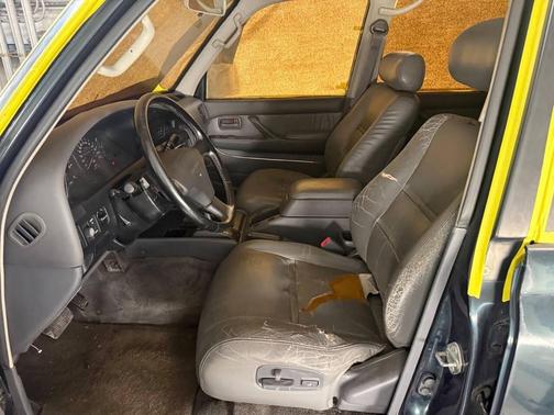 1994 Toyota Land Cruiser Base