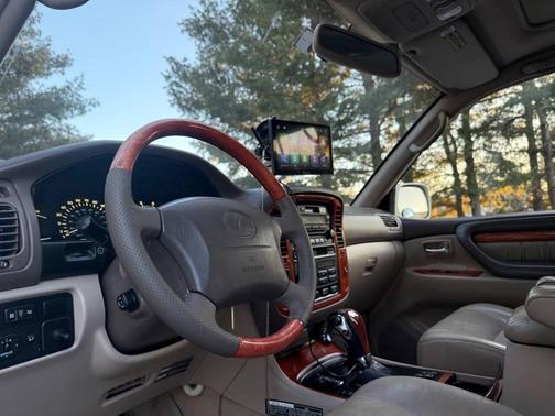 2000 Lexus LX 470 Base