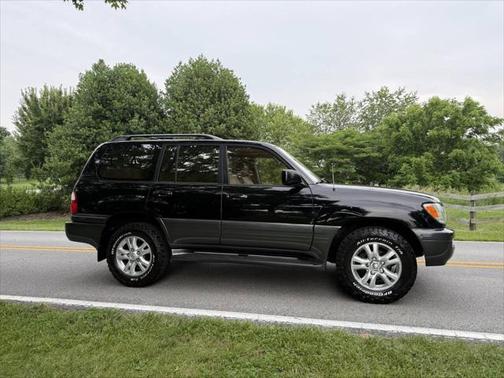 2003 Lexus LX 470 Base