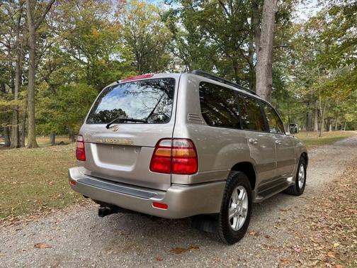 2000 Toyota Land Cruiser Base