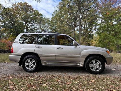 2000 Toyota Land Cruiser Base