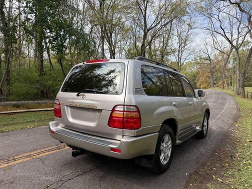 2000 Toyota Land Cruiser Base