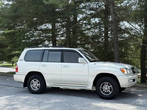 2002 Lexus LX 470 Base
