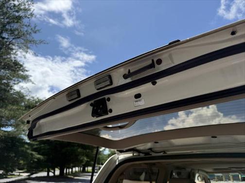 1999 Lexus LX 470 Base