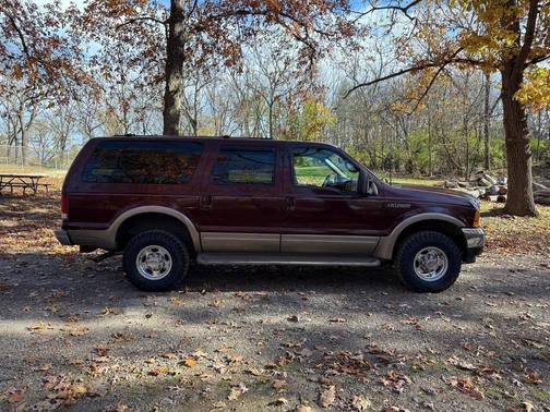 2001 Ford Excursion Limited 4WD 4dr SUV