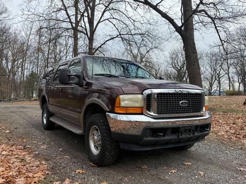 2001 Ford Excursion Limited 4WD 4dr SUV
