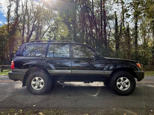 1999 Toyota Land Cruiser Base