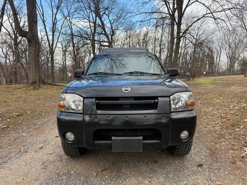2002 Nissan Frontier SE Crew Cab