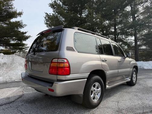 2001 Toyota Land Cruiser Base