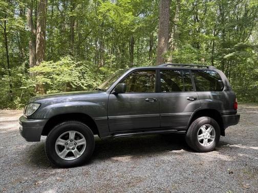 2003 Lexus LX 470 Base