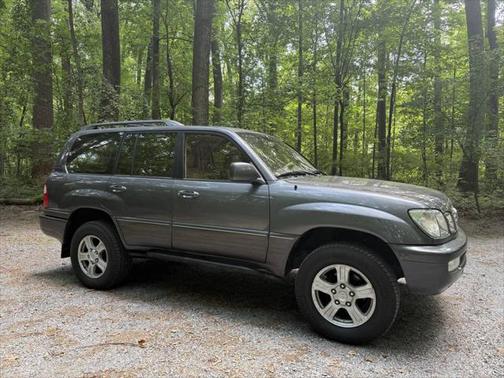 2003 Lexus LX 470 Base