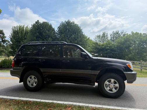 1999 Toyota Land Cruiser Base