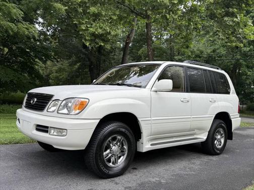 2001 Lexus LX 470 Base