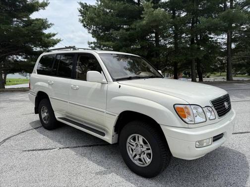 2001 Lexus LX 470 Base