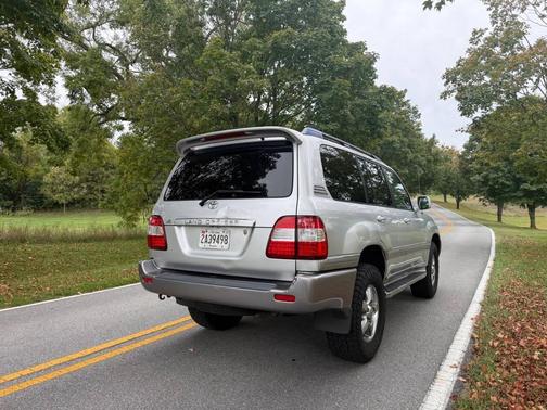 2006 Toyota Land Cruiser Base