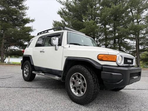 2012 Toyota FJ Cruiser Base