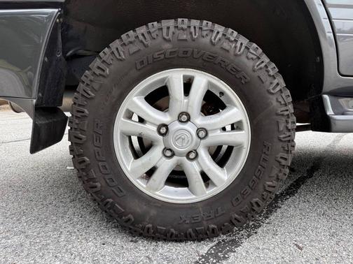 2003 Lexus LX 470 Base