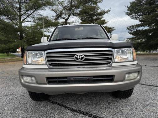 2005 Toyota Land Cruiser Base