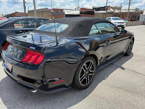 2022 Ford Mustang EcoBoost Premium