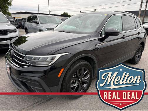 Deep Black Pearl 2022 Volkswagen Tiguan 2.0T SE 4MOTION