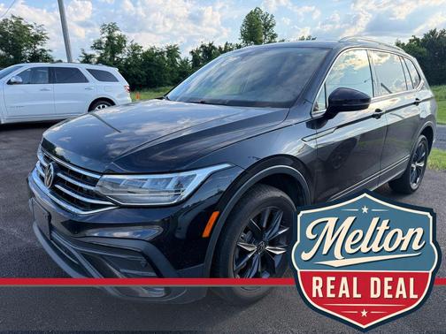 Deep Black Pearl 2022 Volkswagen Tiguan 2.0T SE 4MOTION