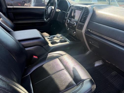 2020 Ford Expedition Max XLT