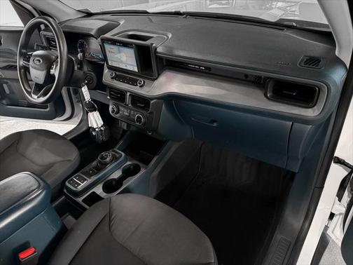 2022 Ford Maverick XL