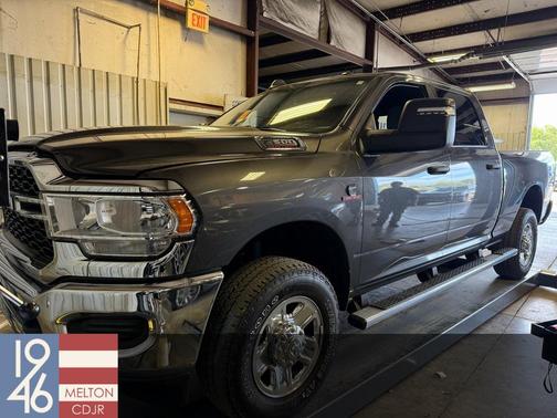 2024 RAM 2500 Tradesman Crew Cab 4x4 6'4' Box