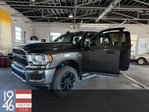 2024 RAM 2500 Tradesman Crew Cab 4x4 6'4' Box