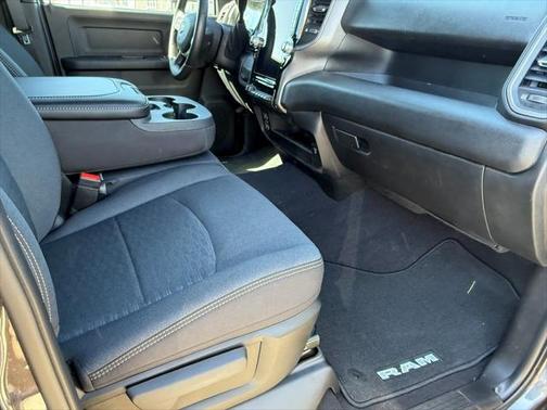 2025 RAM 3500 Tradesman Crew Cab 4x4 8' Box