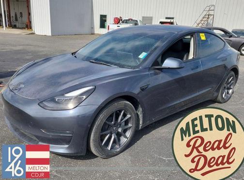2022 Tesla Model 3 Standard Range