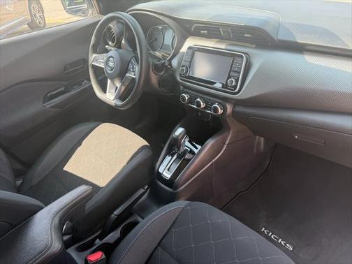 2020 Nissan Kicks S