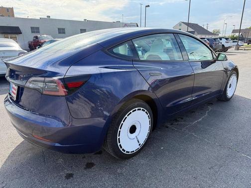 2023 Tesla Model 3 Standard Range