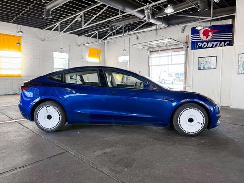 2023 Tesla Model 3 Standard Range