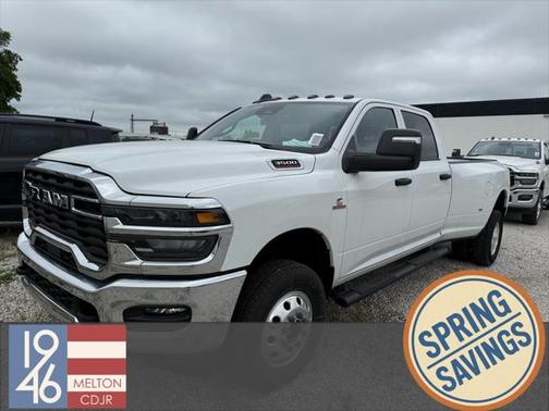 2025 RAM 3500 Tradesman Crew Cab 4x4 8' Box