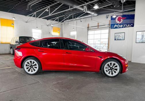 2021 Tesla Model 3 Standard Range Plus