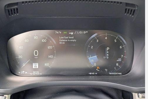 Gray Metallic 2018 Volvo XC60 T6 Inscription
