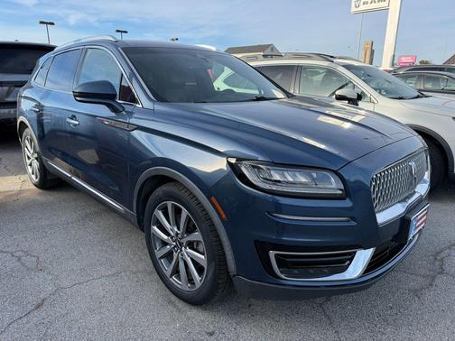 2019 Lincoln Nautilus Select