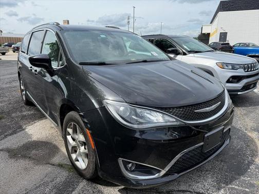 2018 Chrysler Pacifica Touring-L