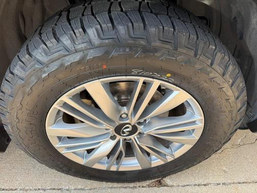 2019 INFINITI QX80 Luxe