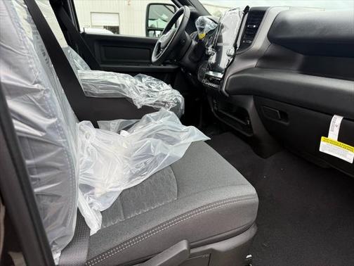 2025 RAM 2500 Tradesman Crew Cab 4x4 6'4' Box