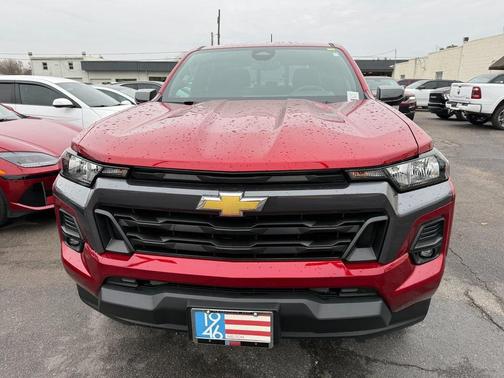 2024 Chevrolet Colorado LT