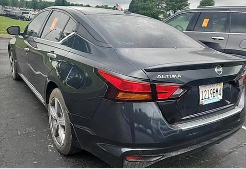 2021 Nissan Altima 2.5 SV