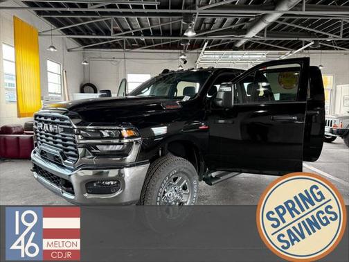 2025 RAM 2500 Tradesman Crew Cab 4x4 6'4' Box