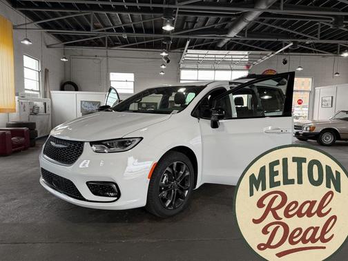 2026 Chrysler Pacifica L