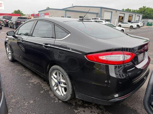 Tuxedo Black Metallic 2013 Ford Fusion SE